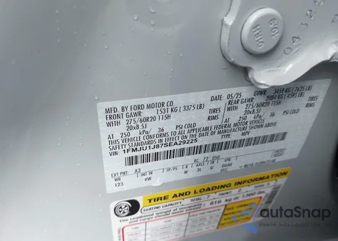 2025 Ford Expedition Active z USA, uszkodzony, nr VIN 1FMJU1J87SEA29225